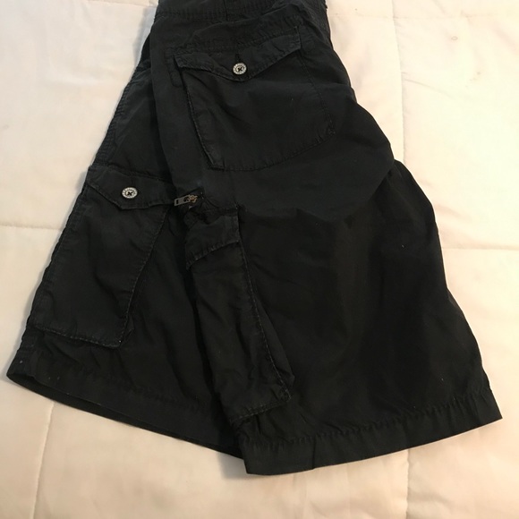 Shorts - Picture 3 of 3